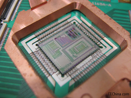 D-Wave-V4-1_Bonded-008.jpg