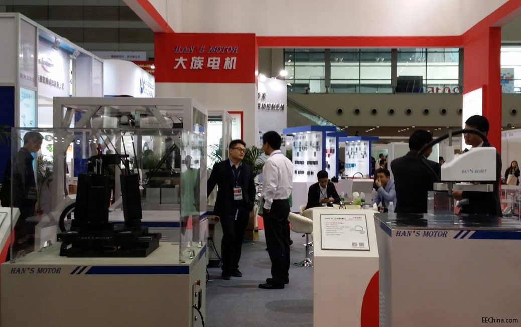 20150413-中电港-机器人展新闻-图7.jpg