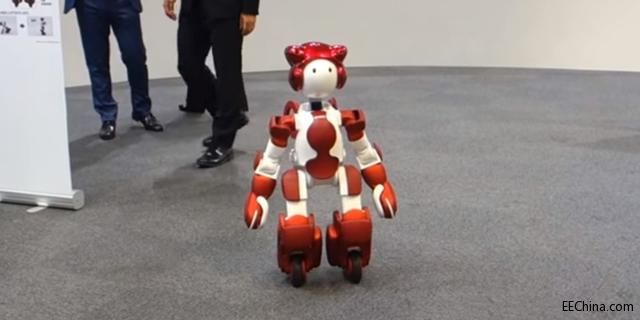 日立推出人形机器人，挑战软银Pepper