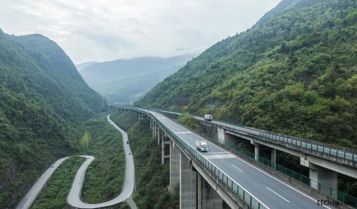 公路.jpg