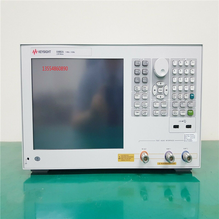 E4982A.jpg