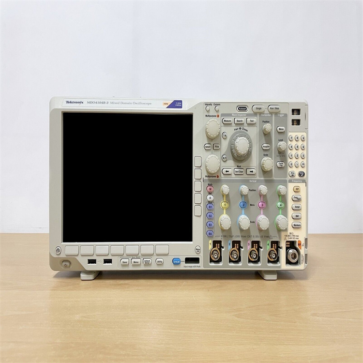 MDO4104B-2.jpg