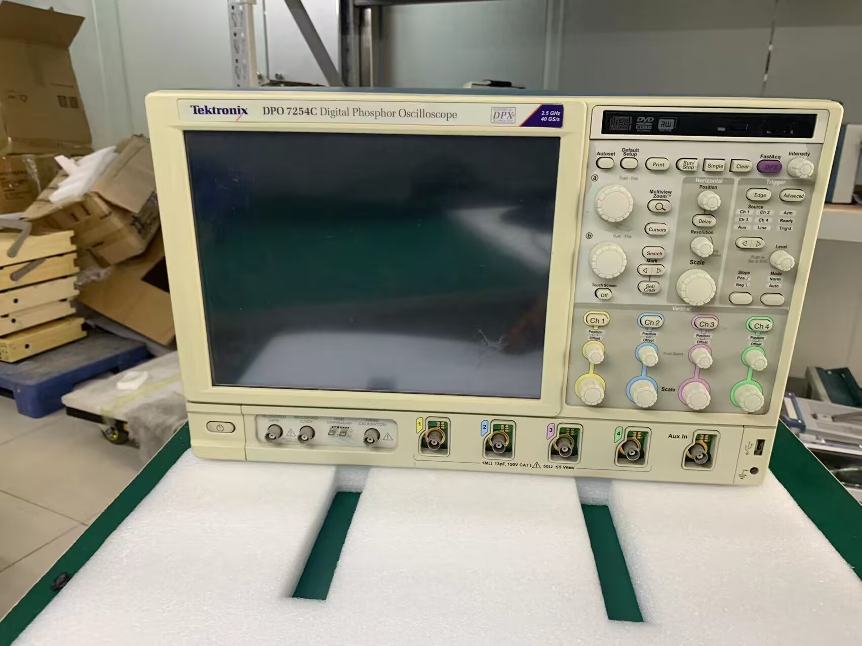 DPO7254C.jpg