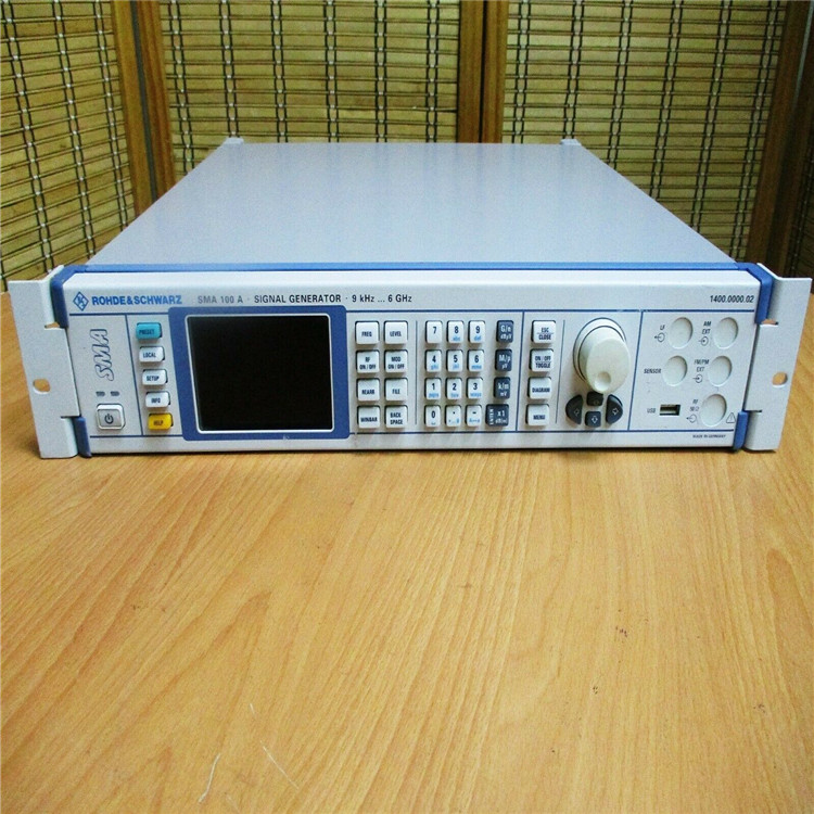 SMA100A-3.jpg