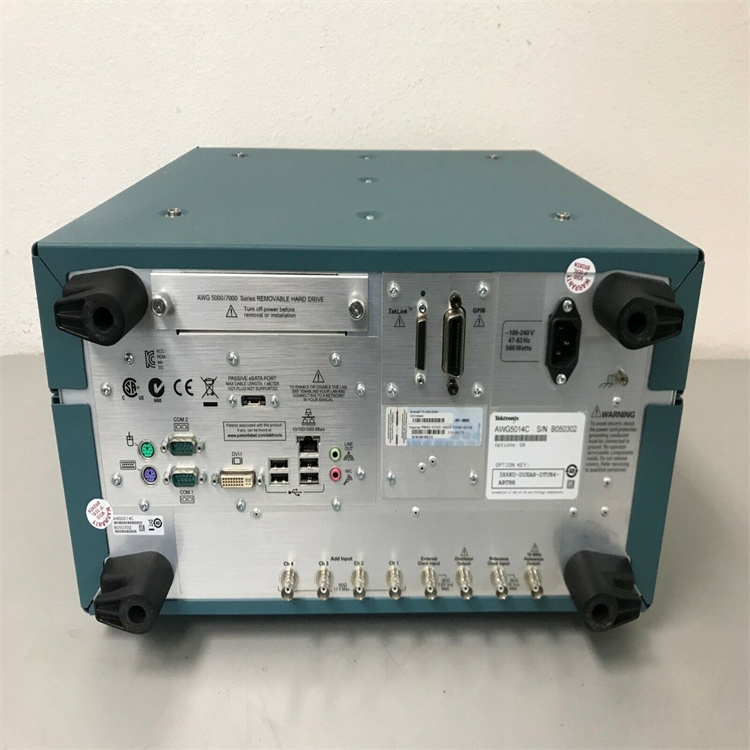 AWG5014C-3.jpg