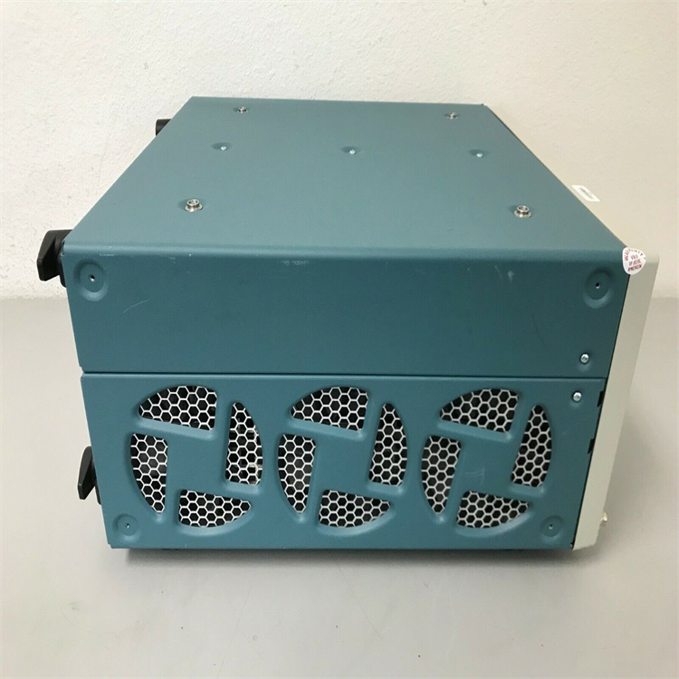 AWG5014C-2.jpg