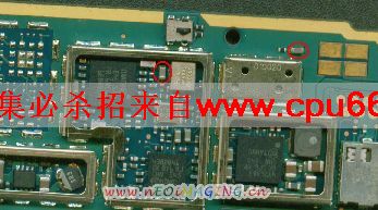 Ｎ７０无信号要换的２个电容.JPG